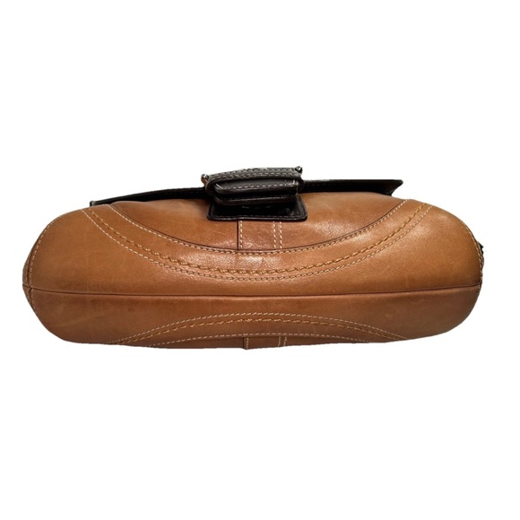 Coach F10909 SMALL Vintage British Tan & Brown Soho Leather Shoulder Bag read - Picture 7 of 16